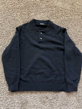 Patagonia Black Crewneck Henley Sweater